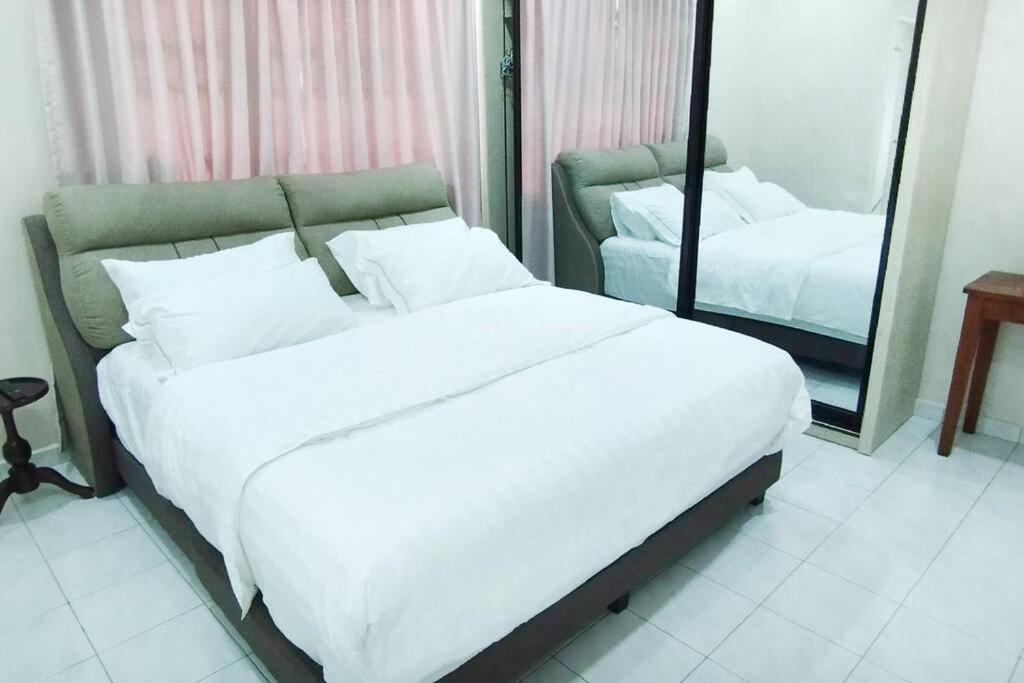 Rawang Conner Lot Homestay Экстерьер фото