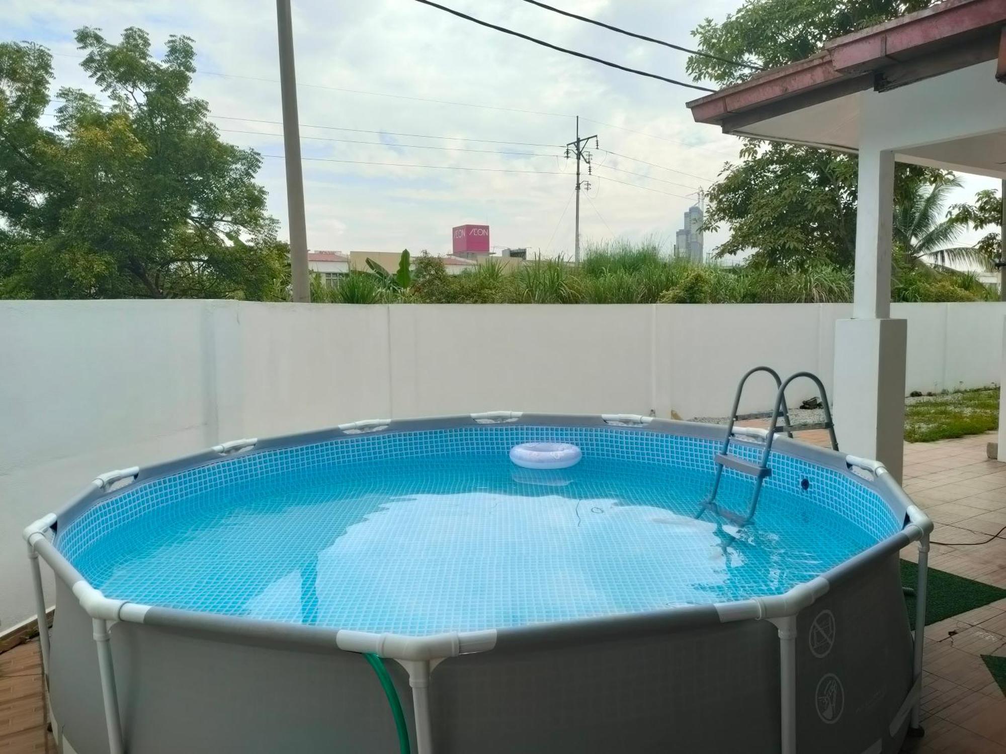 Rawang Conner Lot Homestay Экстерьер фото